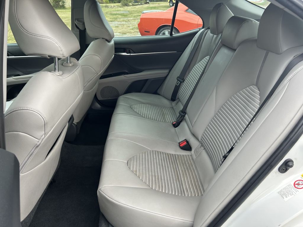 2018 Toyota Camry Image 12