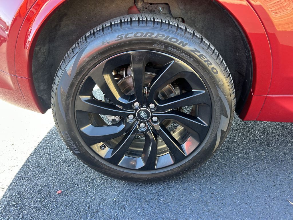 2020 Land Rover Discovery Sport Image 6