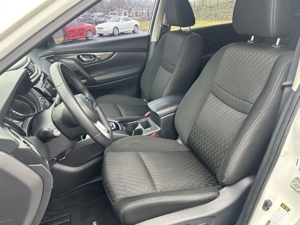 2020 Nissan Rogue Image 8