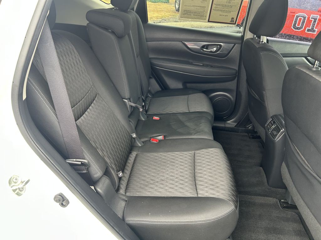 2020 Nissan Rogue Image 12