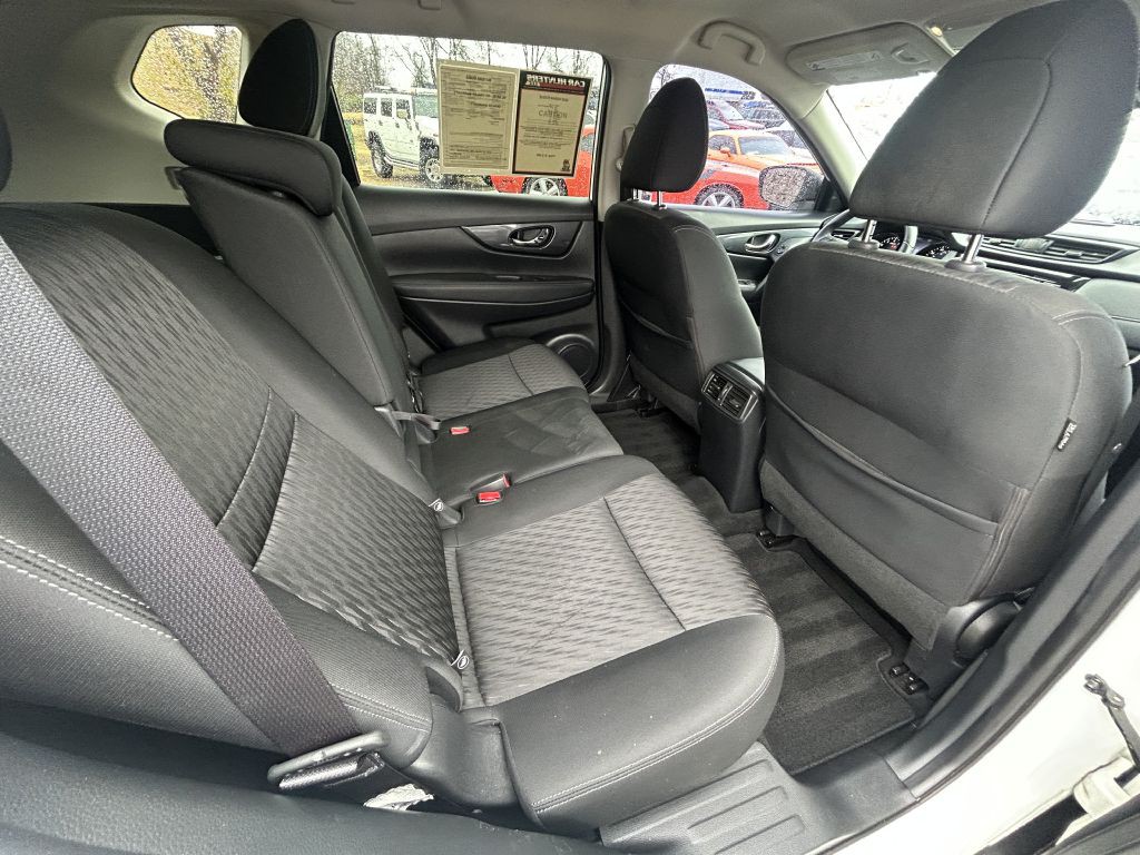 2020 Nissan Rogue Image 13