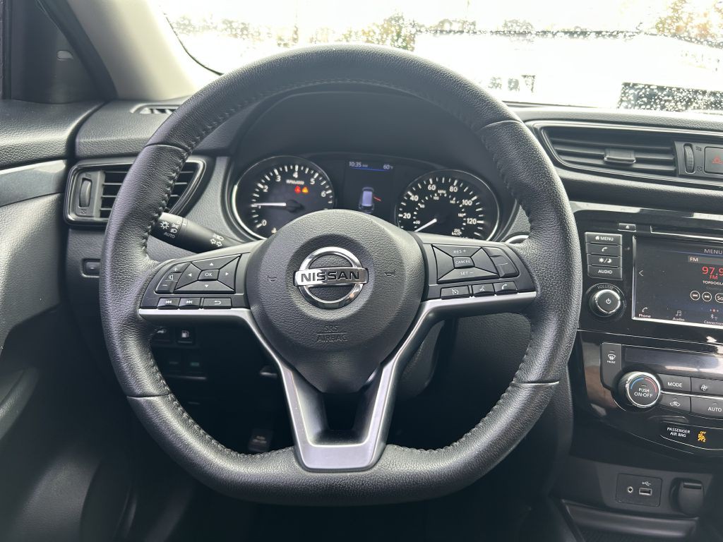 2020 Nissan Rogue Image 16