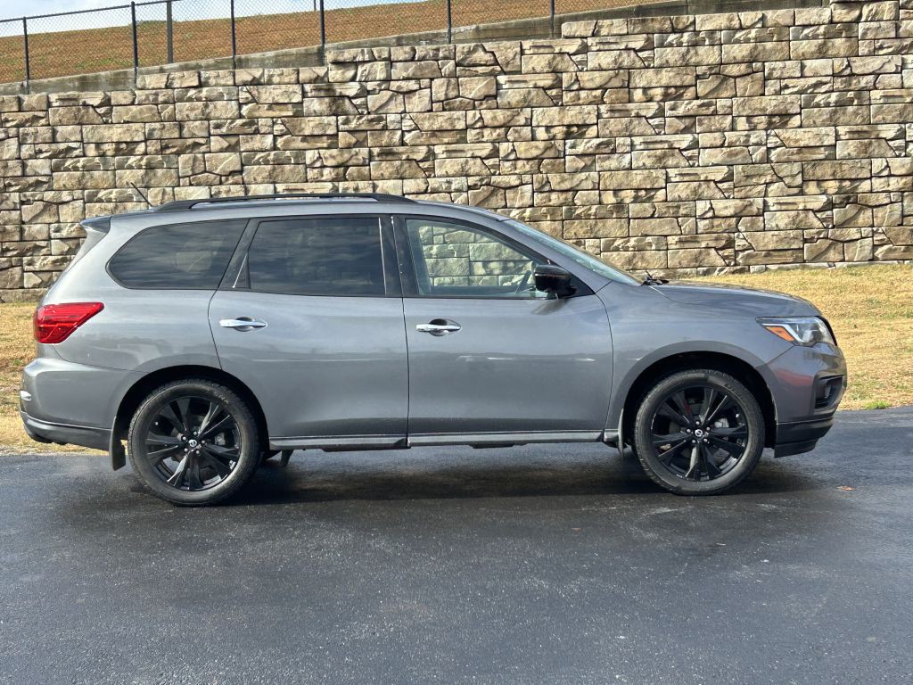 2018 Nissan Pathfinder Image 3