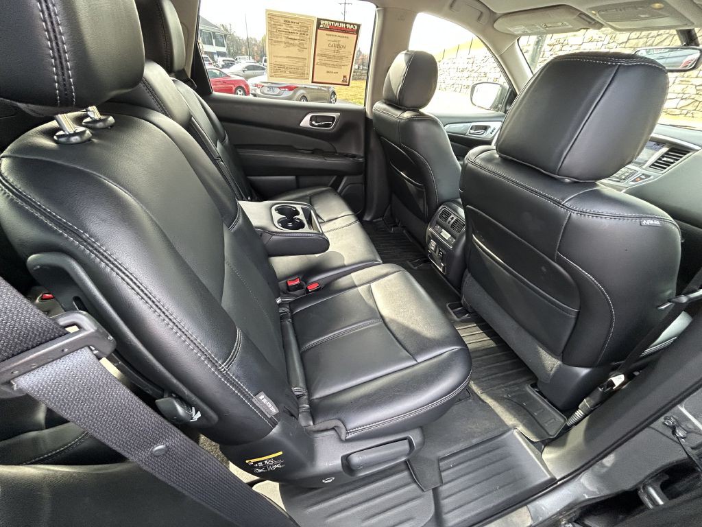 2018 Nissan Pathfinder Image 15