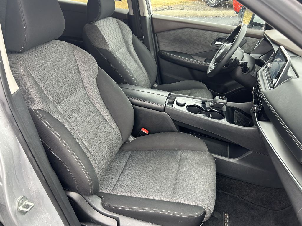 2021 Nissan Rogue Image 17