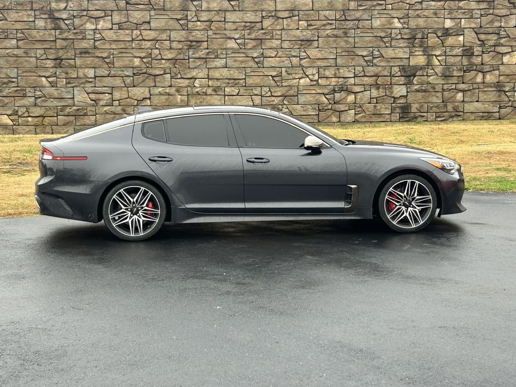 2022 Kia Stinger Image 2
