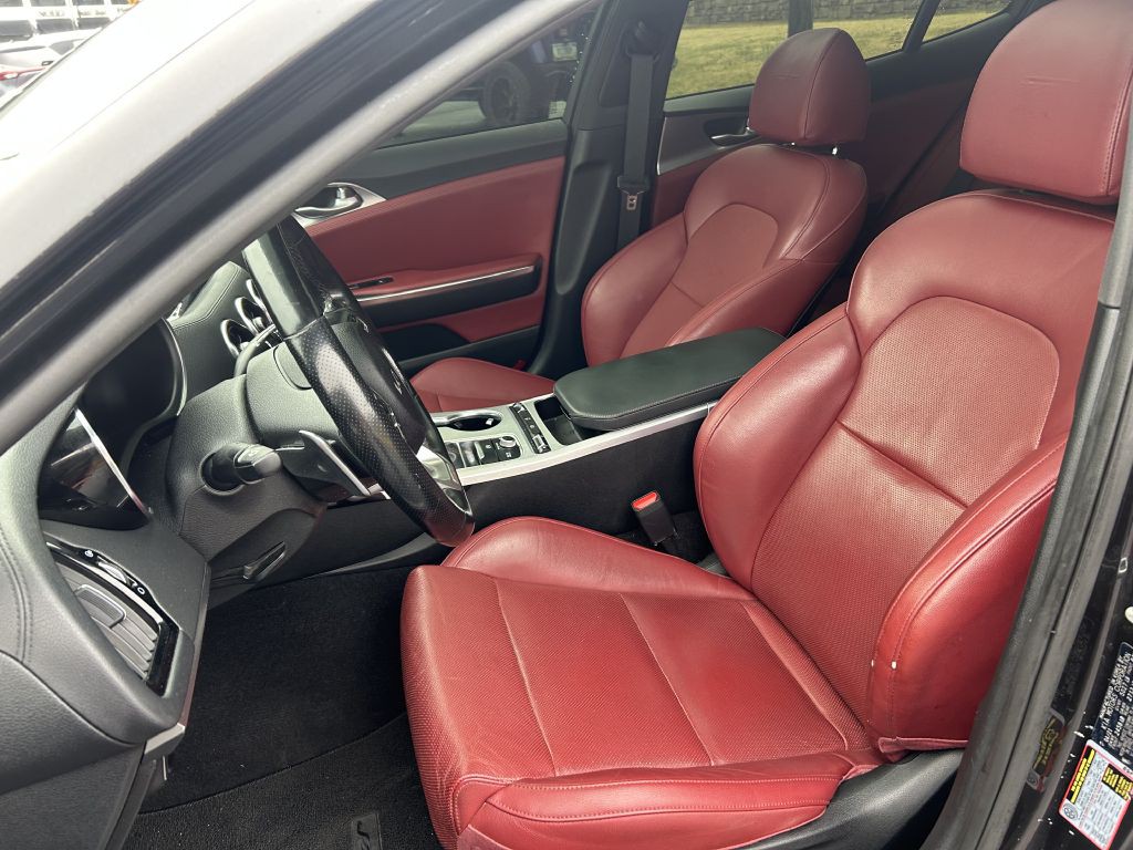 2022 Kia Stinger Image 8