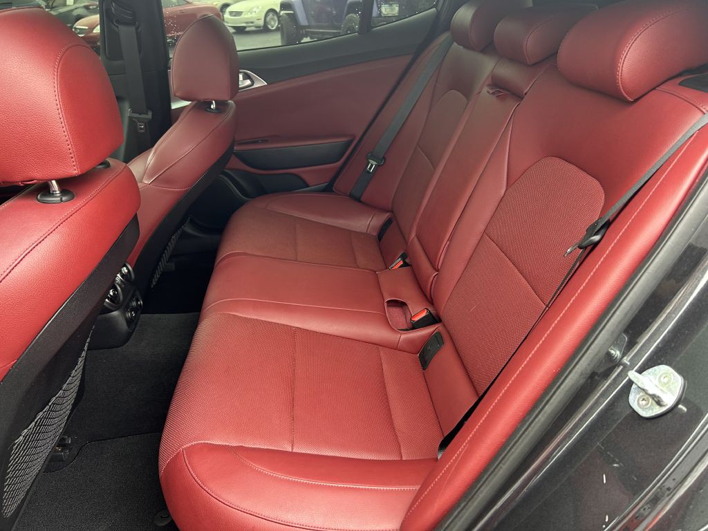 2022 Kia Stinger Image 9