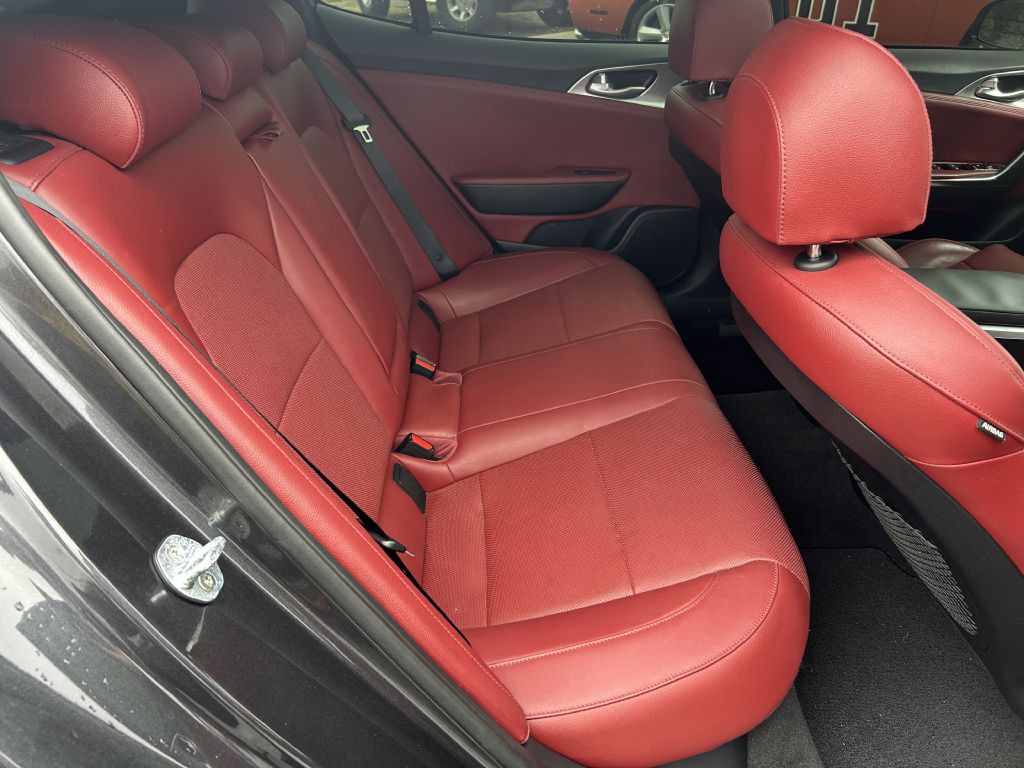 2022 Kia Stinger Image 12