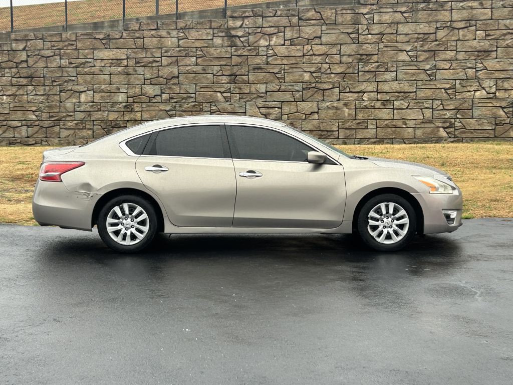 2013 Nissan Altima Image 3