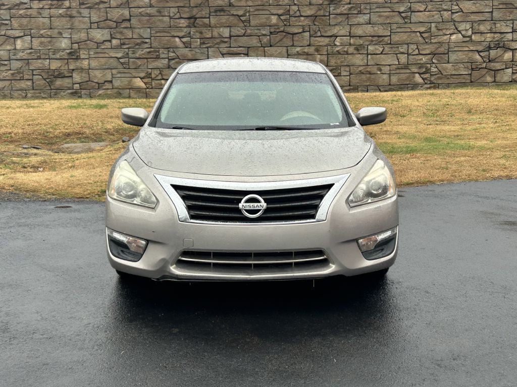 2013 Nissan Altima Image 4