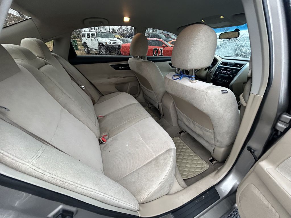 2013 Nissan Altima Image 13