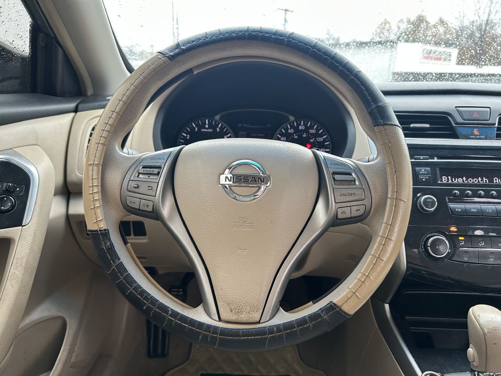 2013 Nissan Altima Image 16
