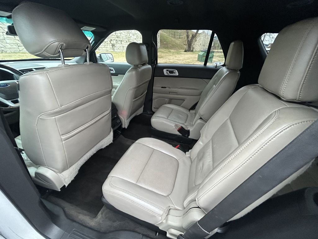 2013 Ford Explorer Image 10