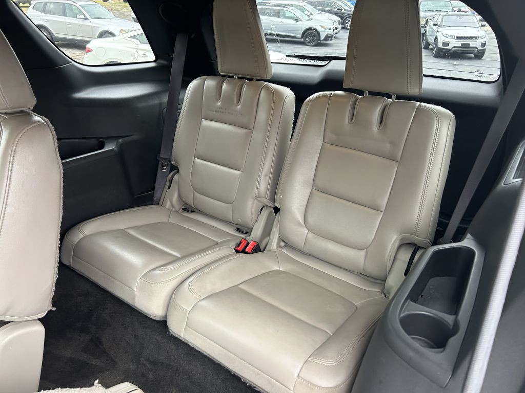 2013 Ford Explorer Image 12