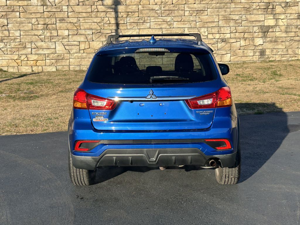 2018 Mitsubishi Outlander Image 5