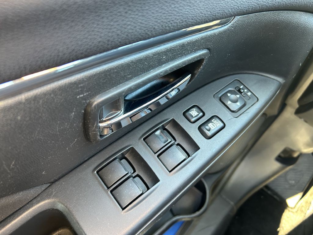 2018 Mitsubishi Outlander Image 7