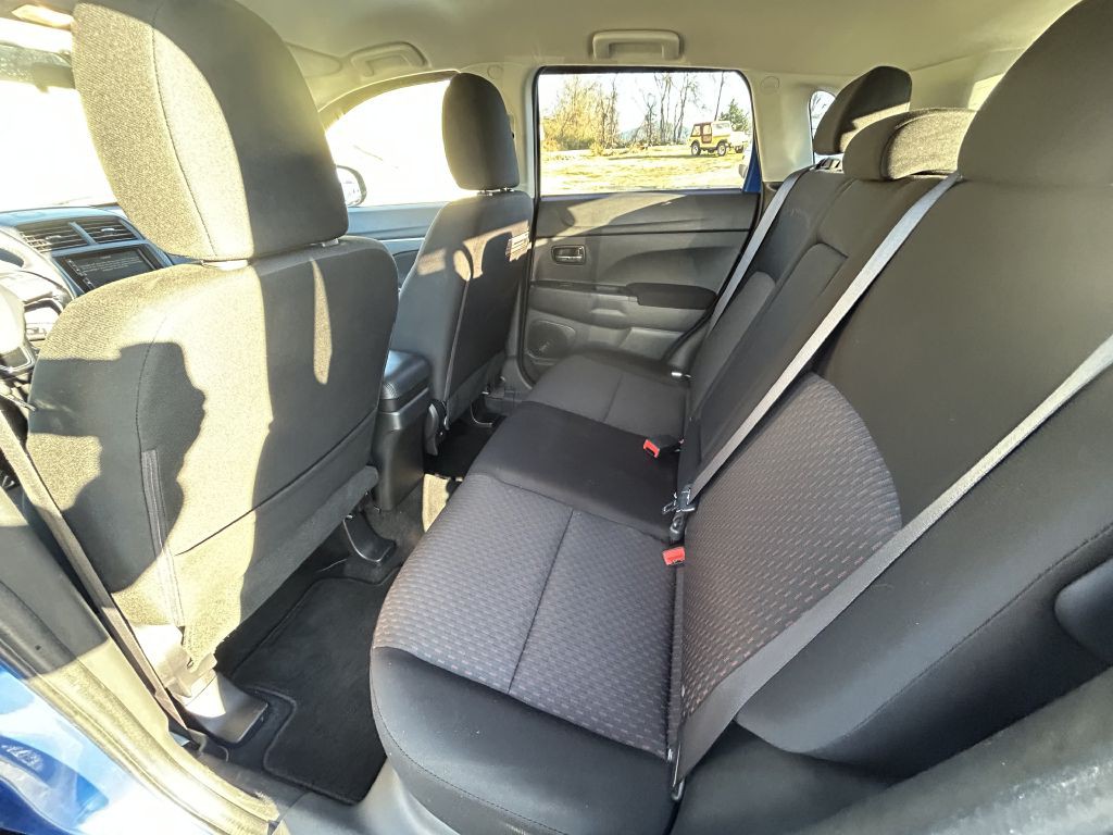 2018 Mitsubishi Outlander Image 10