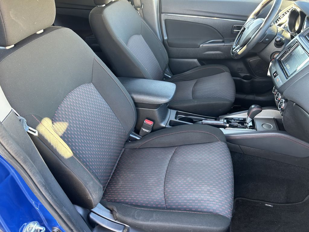 2018 Mitsubishi Outlander Image 17