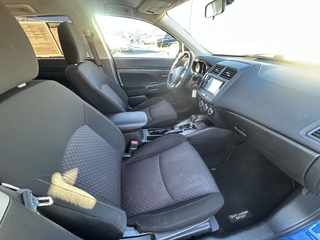 2018 Mitsubishi Outlander Image 18