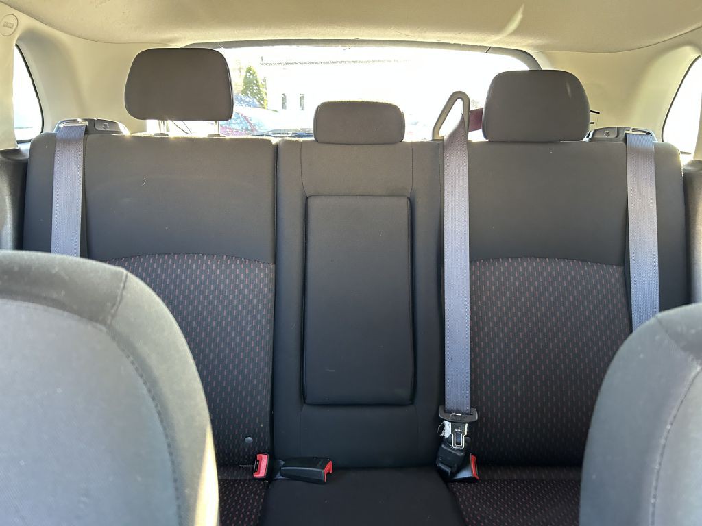 2018 Mitsubishi Outlander Image 19