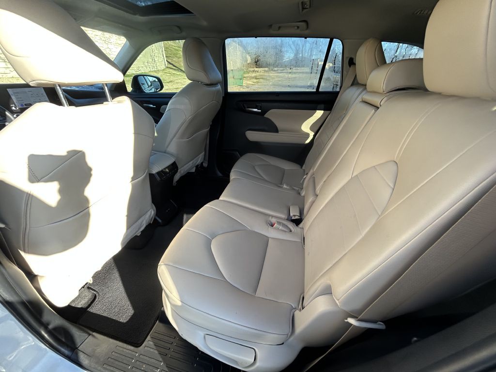 2023 Toyota Highlander Image 10