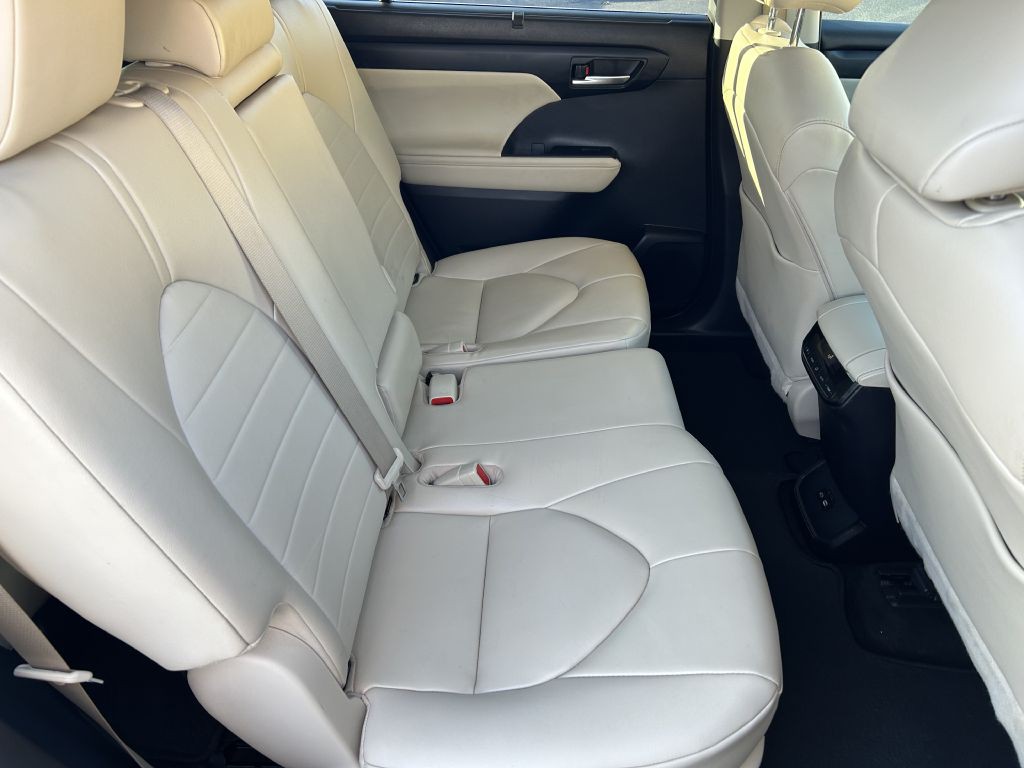 2023 Toyota Highlander Image 14