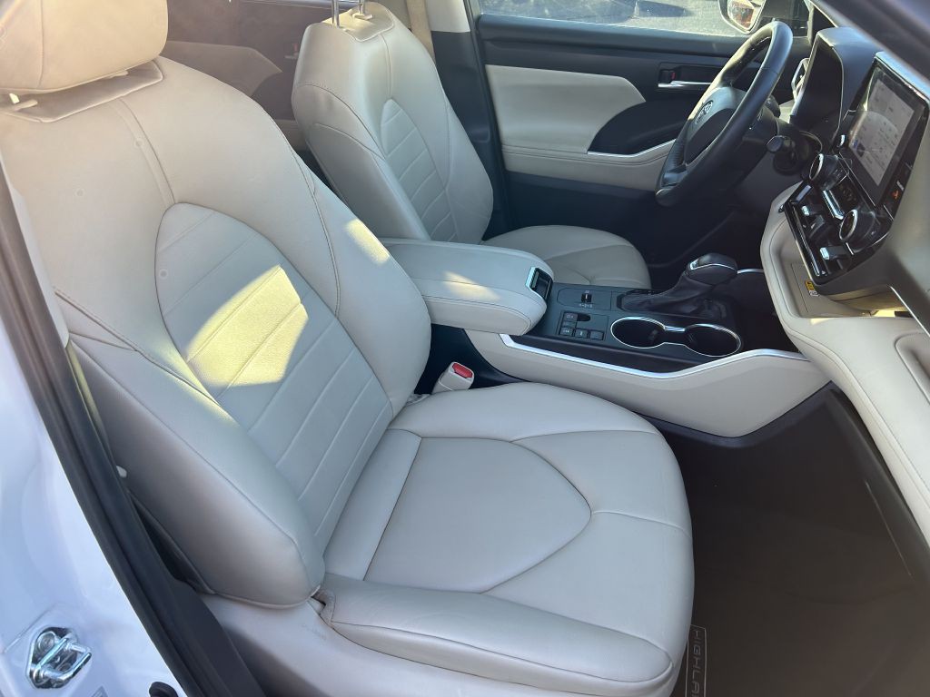 2023 Toyota Highlander Image 19