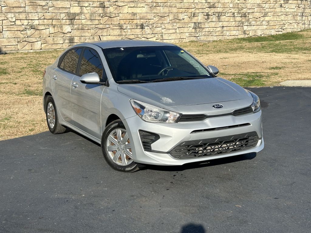 2021 Kia Rio Image 1
