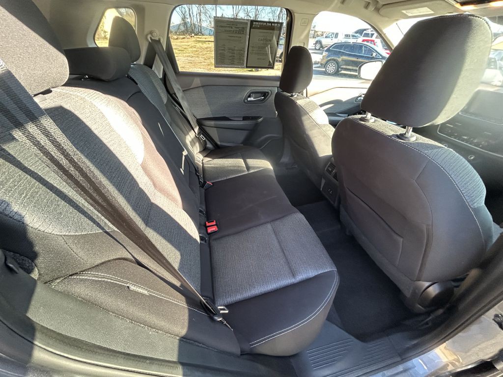 2021 Nissan Rogue Image 13