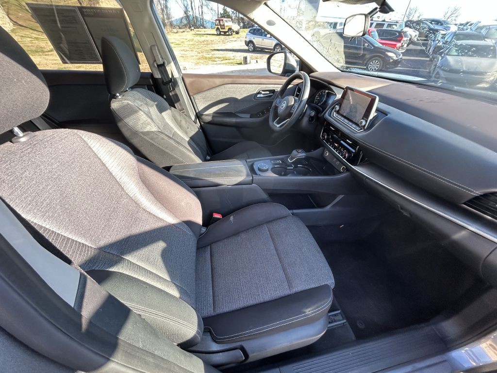 2021 Nissan Rogue Image 17