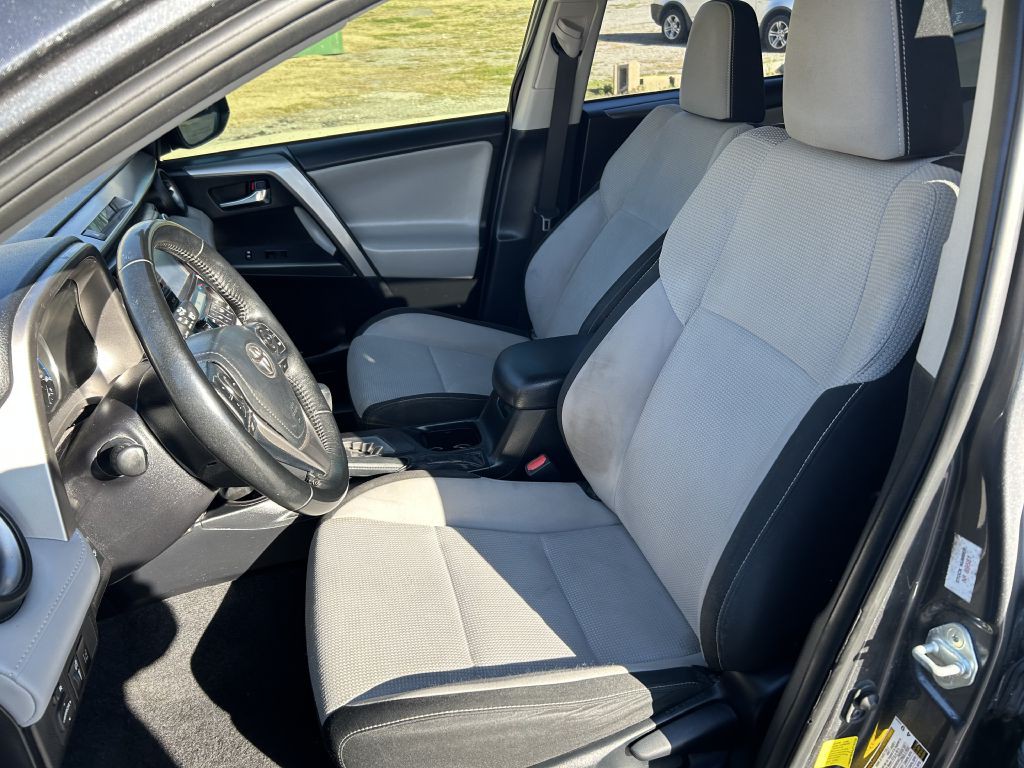 2018 Toyota Rav4 Image 8