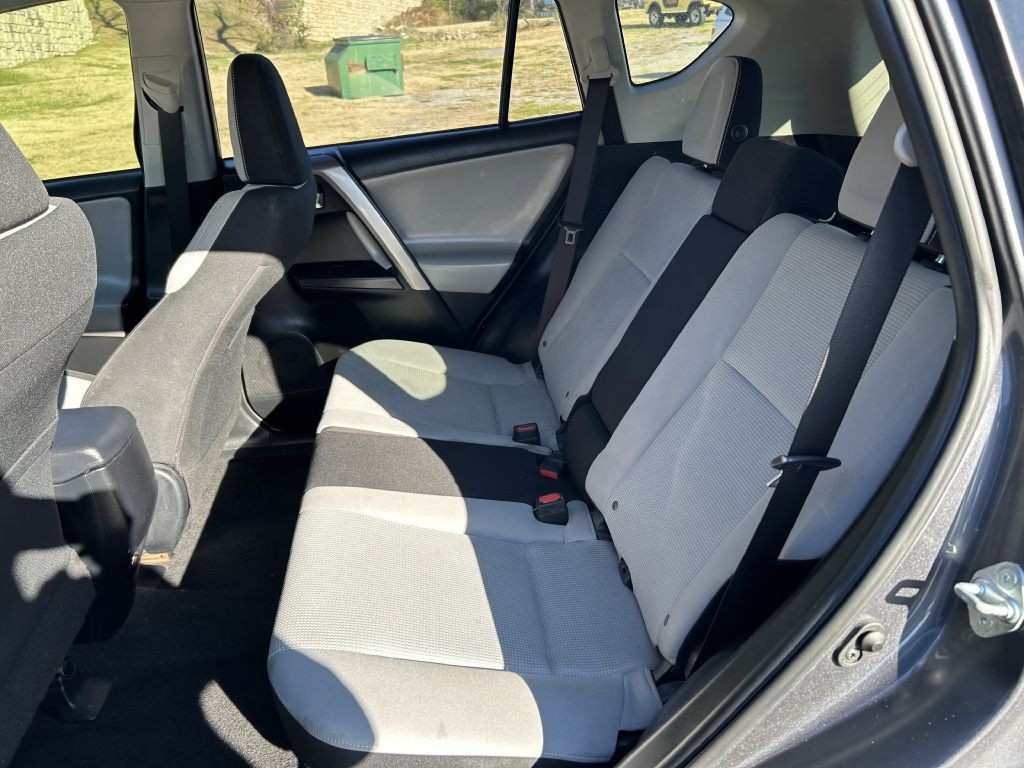 2018 Toyota Rav4 Image 11