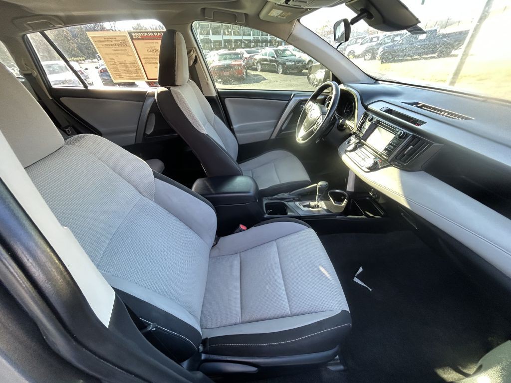 2018 Toyota Rav4 Image 19