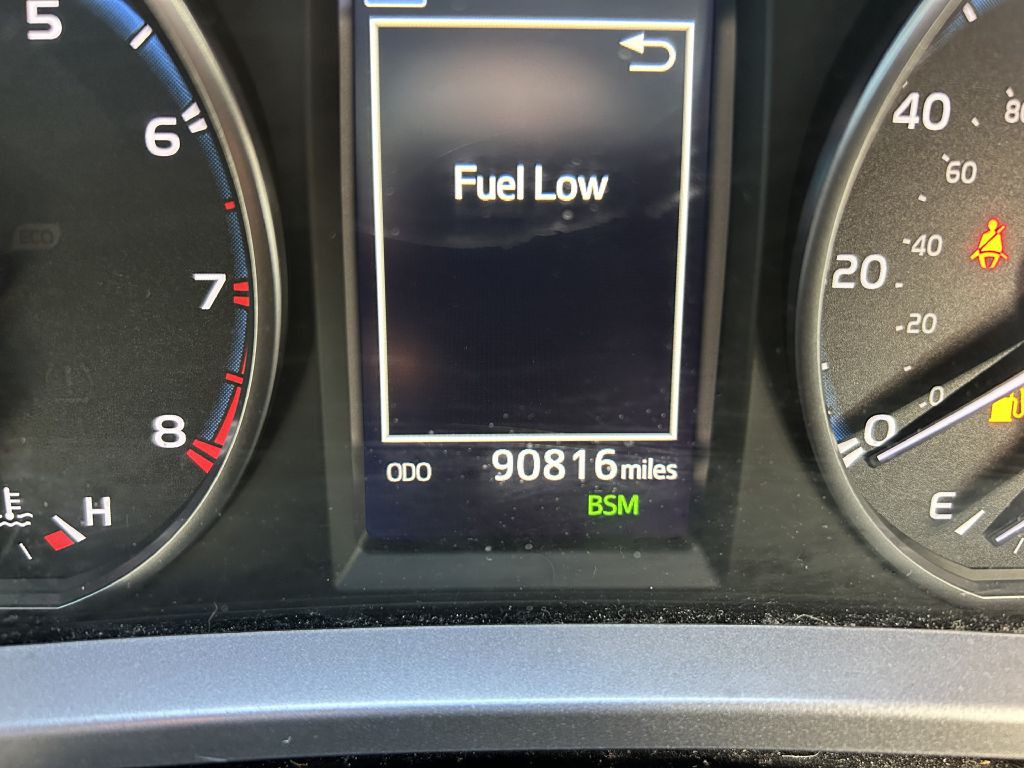 2018 Toyota Rav4 Image 22