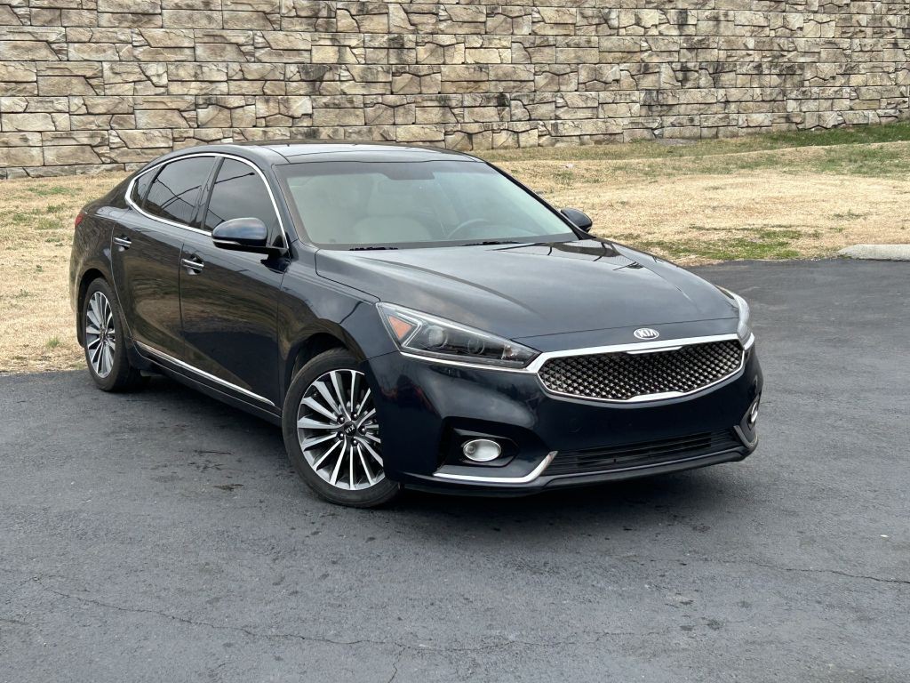 2017 Kia Cadenza Image 1