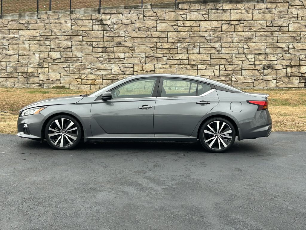 2020 Nissan Altima Image 2