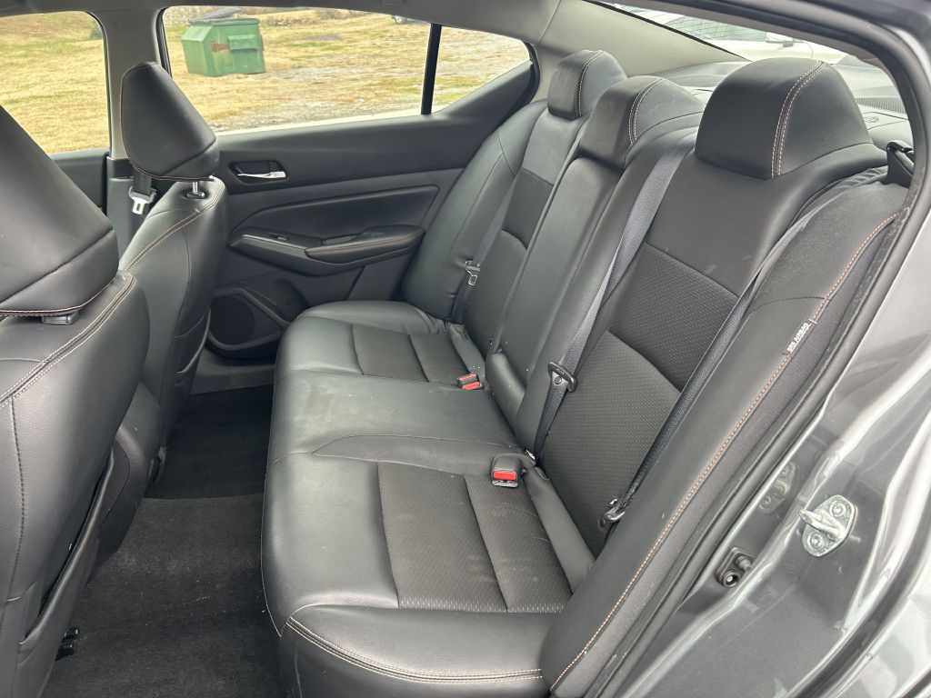 2020 Nissan Altima Image 11