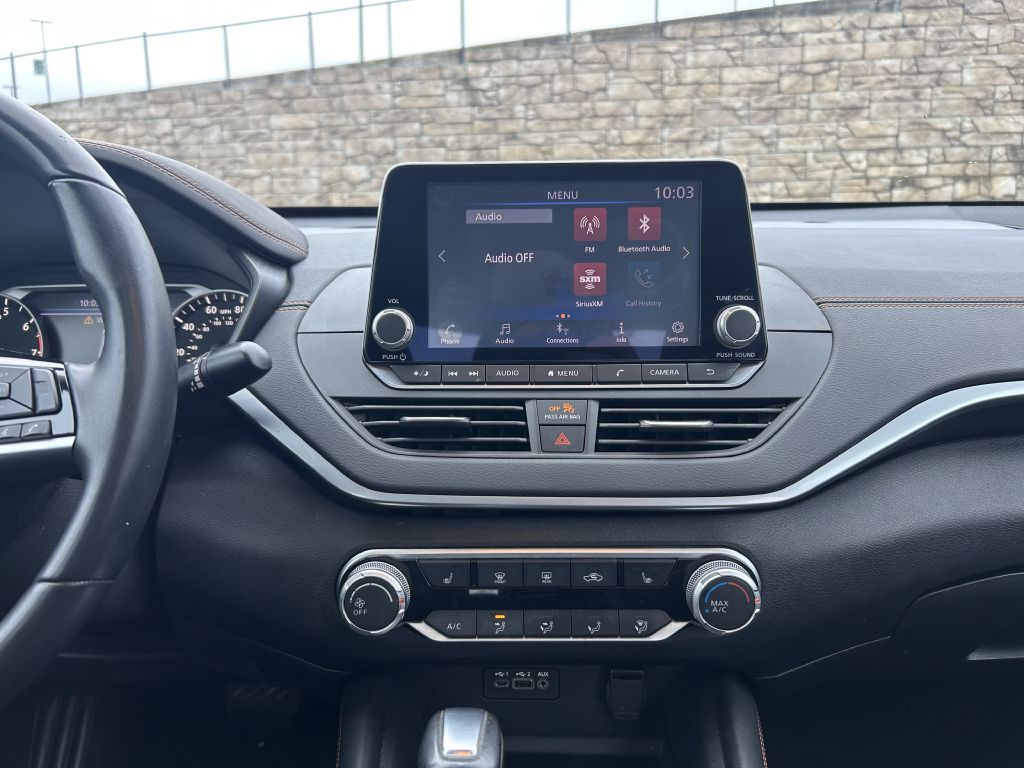 2020 Nissan Altima Image 16