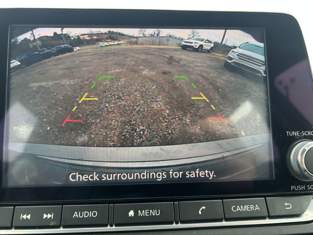 2020 Nissan Altima Image 21