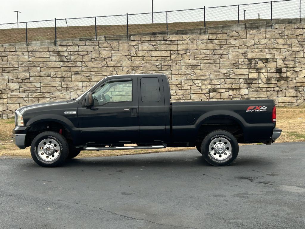 2005 Ford F-250 Image 2