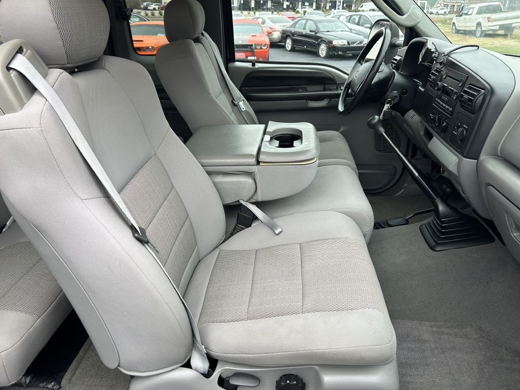 2005 Ford F-250 Image 12