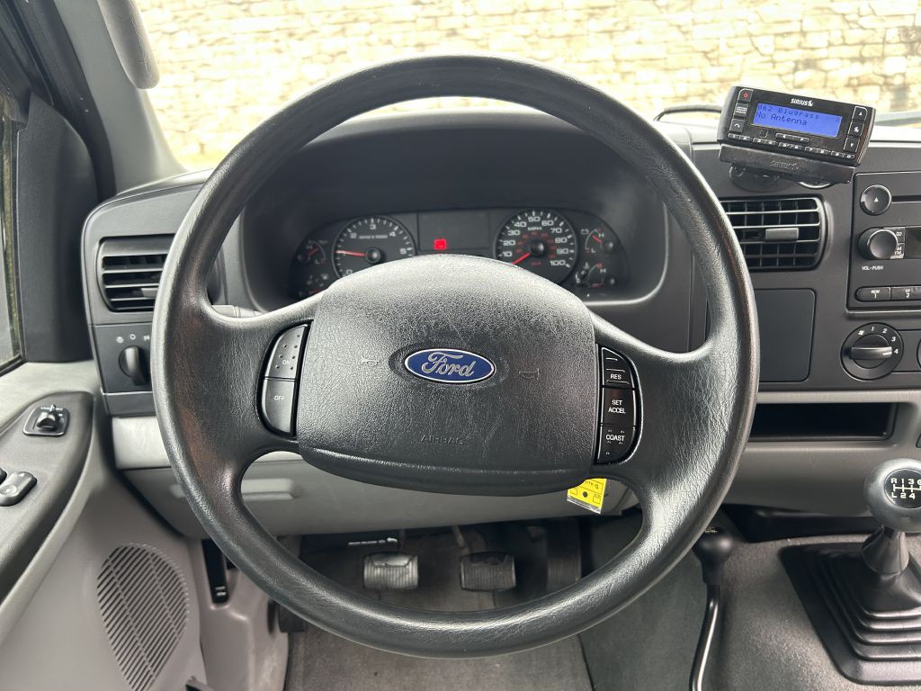 2005 Ford F-250 Image 16