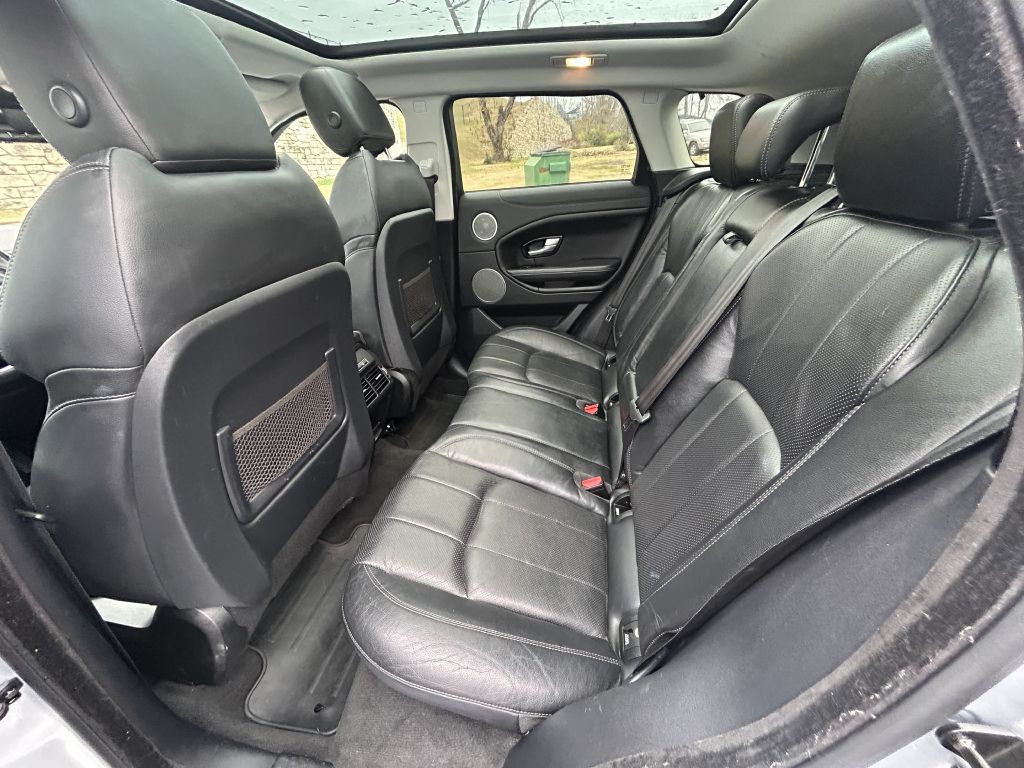 2017 Land Rover Range Rover Evoque Image 11