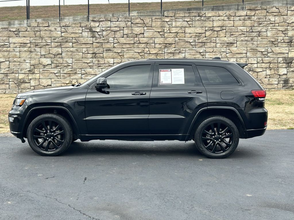 2019 Jeep Grand Cherokee Image 2