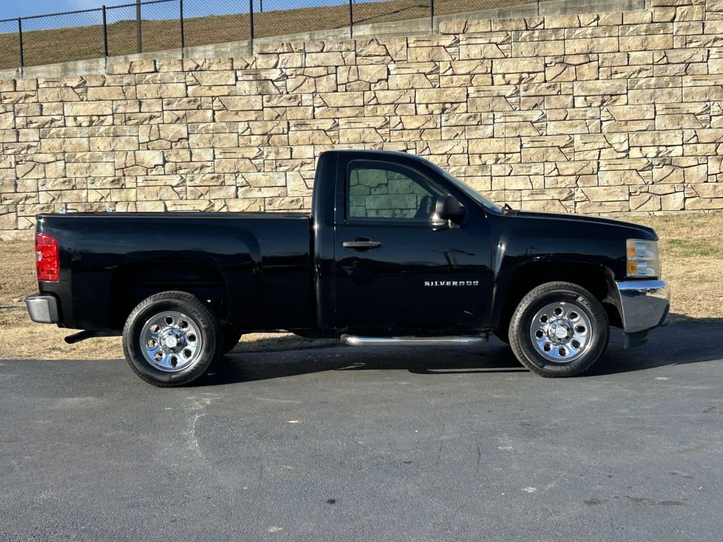 2012 Chevrolet Silverado 1500 Image 3