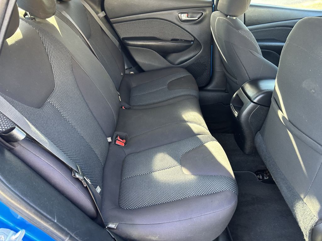 2016 Dodge Dart Image 12