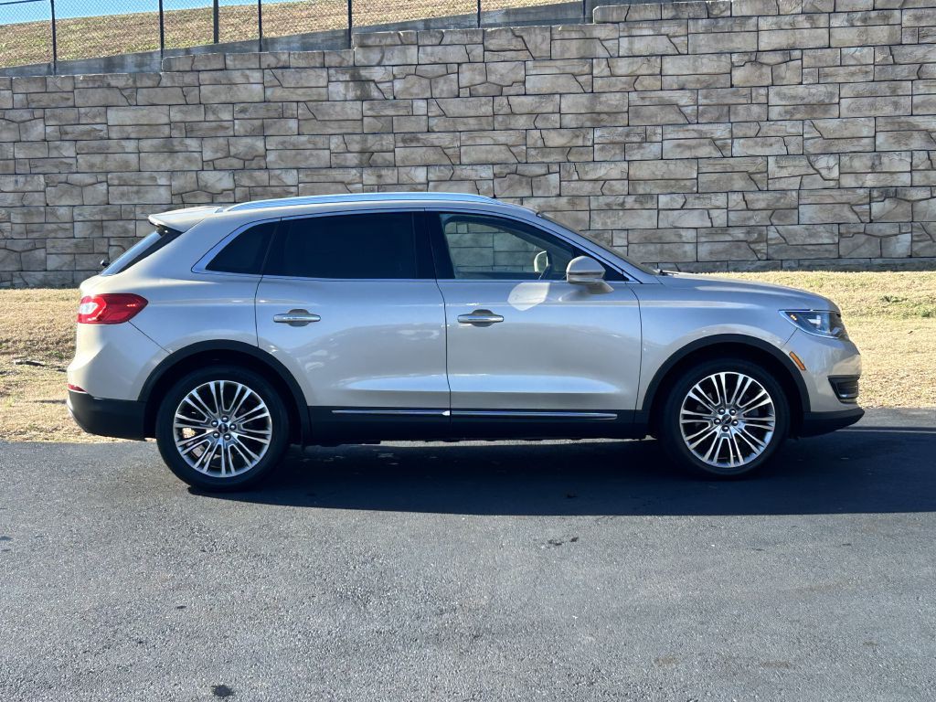 2017 Lincoln MKX Image 3