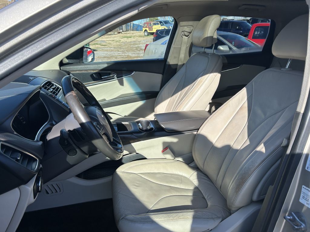 2017 Lincoln MKX Image 8