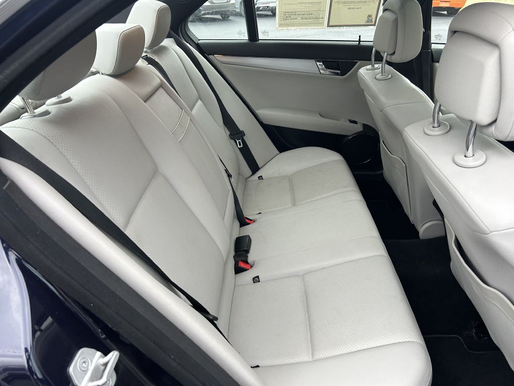 2011 Mercedes-Benz C-Class Image 13